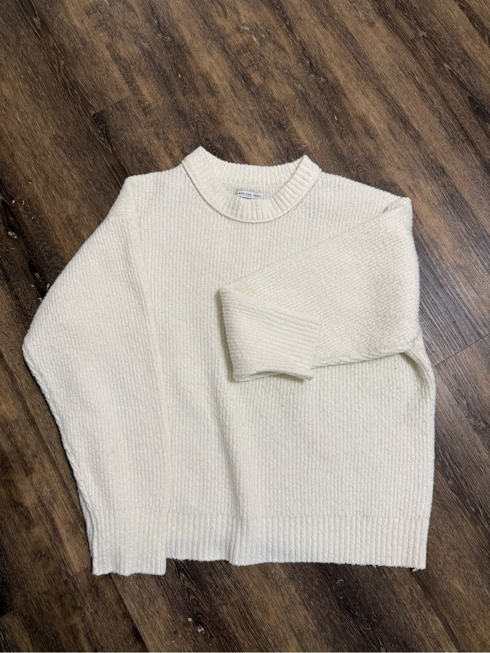 Women’s Crewneck Sweater in Cream - Classic Knit
